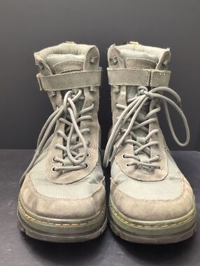 Doc Martens Air Wair Men's Olive  green Combs Tech Boots.
